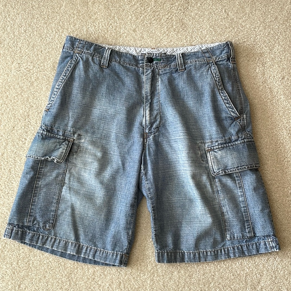 Vintage Tommy Hilfiger Men’s High Waist Wide Leg Denim Cargo Shorts